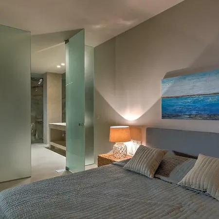 Mylo 5 Bedrooms Willa *
